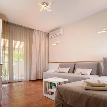 Alba - One Bedroom